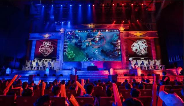 尊重强者而 尊重强者而