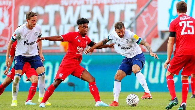 支球队都有 支球队都有